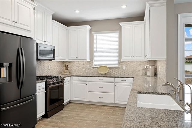 15155 Tolmino ST, Naples, FL 34114