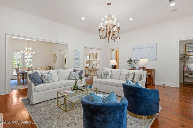 130 Summer Lake Drive, Ridgeland, MS 39157