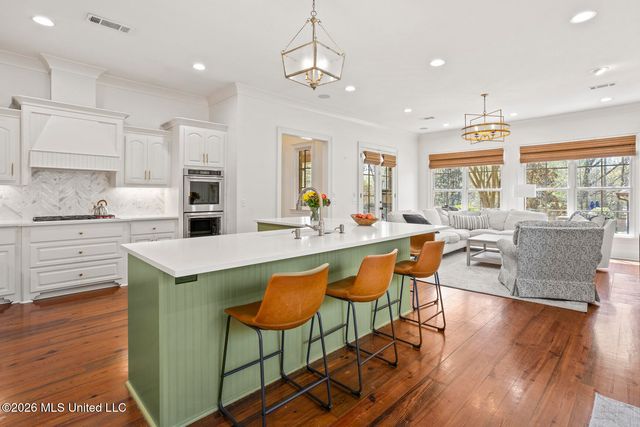 130 Summer Lake Drive, Ridgeland, MS 39157