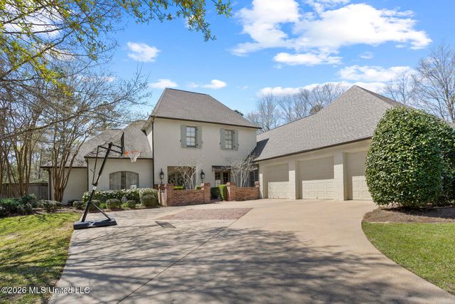 130 Summer Lake Drive, Ridgeland, MS 39157