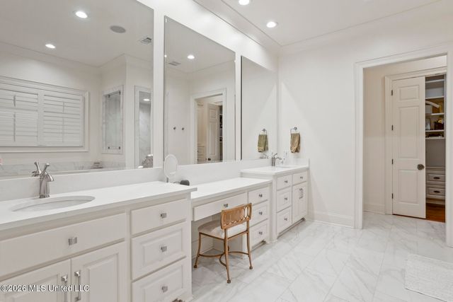 130 Summer Lake Drive, Ridgeland, MS 39157