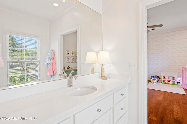 130 Summer Lake Drive, Ridgeland, MS 39157