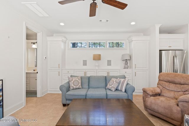 130 Summer Lake Drive, Ridgeland, MS 39157