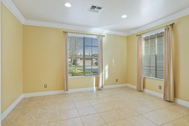 2349 Belle Glade Ln, Manteca, CA 95336