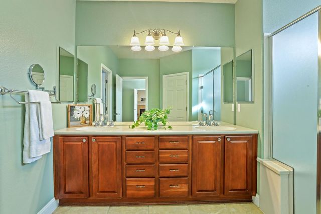 2349 Belle Glade Ln, Manteca, CA 95336