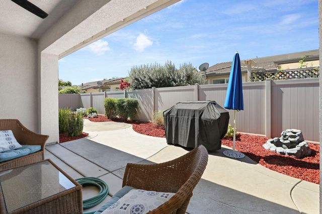 2349 Belle Glade Ln, Manteca, CA 95336