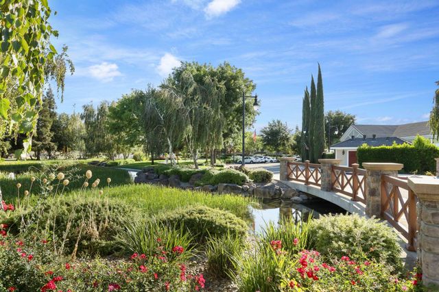 2349 Belle Glade Ln, Manteca, CA 95336