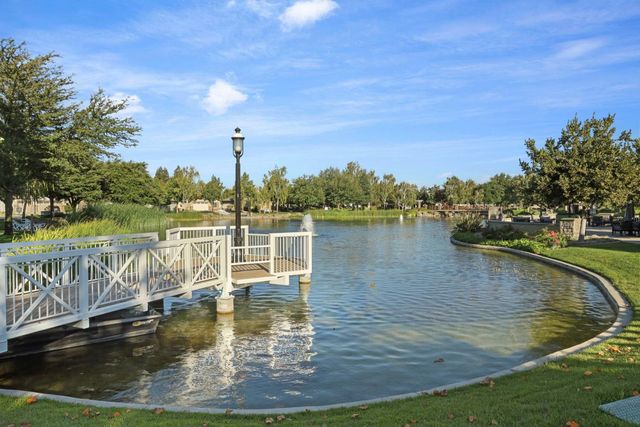 2349 Belle Glade Ln, Manteca, CA 95336