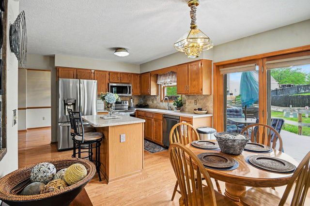 98 Gayle Drive, Pickerington, OH 43147