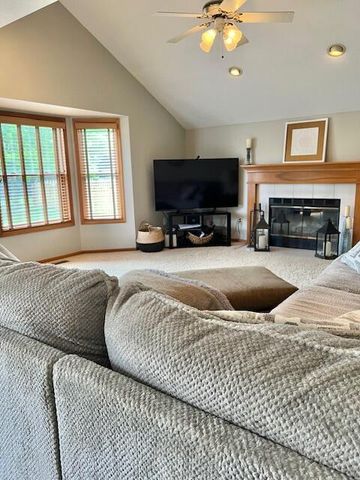 98 Gayle Drive, Pickerington, OH 43147