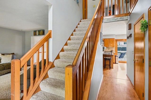 98 Gayle Drive, Pickerington, OH 43147