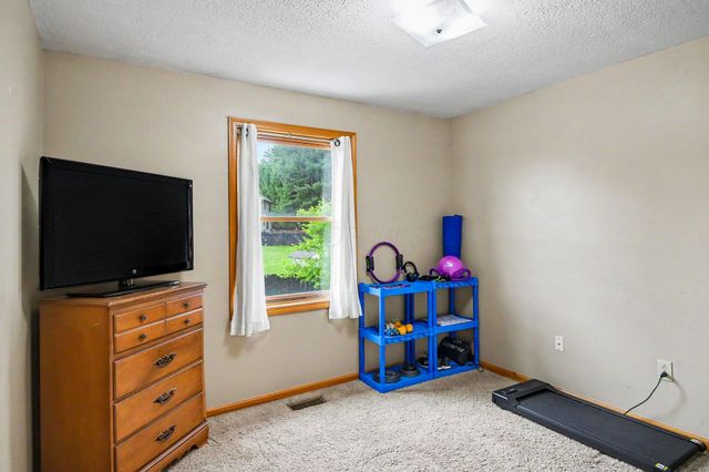 98 Gayle Drive, Pickerington, OH 43147