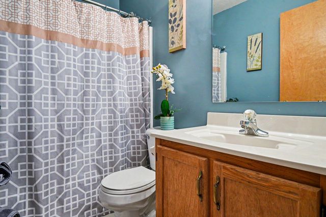 98 Gayle Drive, Pickerington, OH 43147