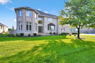 12118 Sarkis Drive, Mokena, IL 60448