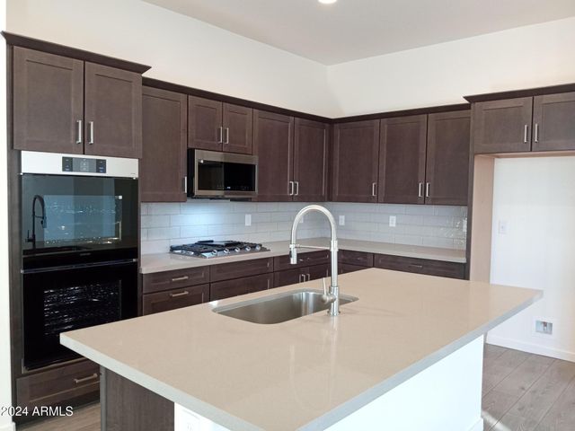 21018 E CALLE LUNA Court, Queen Creek, AZ 85142