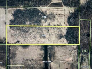 18300 W LAWNSDALE ROAD, New Berlin, WI 53146