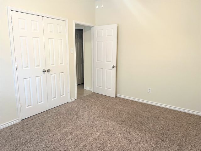 1616 Bluebird Drive, Little Elm, TX 75068