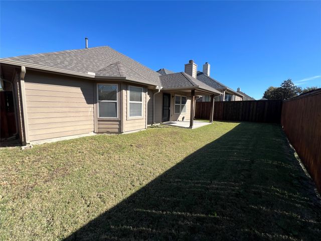 1616 Bluebird Drive, Little Elm, TX 75068