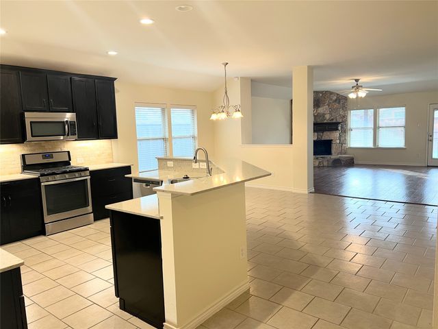 1616 Bluebird Drive, Little Elm, TX 75068