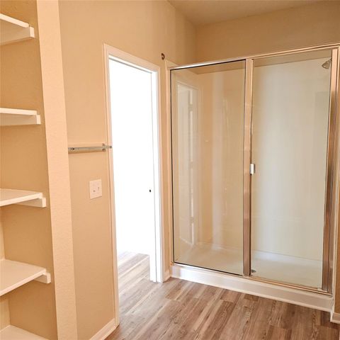 727 Luna Vista DR, Hutto, TX 78634