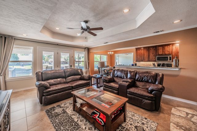3713 Quail Run, Granbury, TX 76049