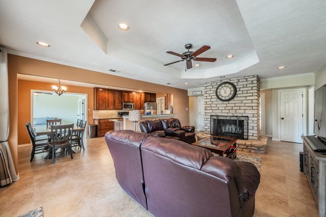 3713 Quail Run, Granbury, TX 76049
