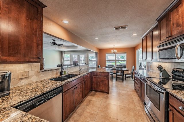 3713 Quail Run, Granbury, TX 76049