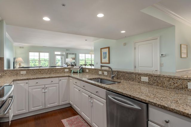 5735 Newbank Circle, 203, Dublin, OH 43017
