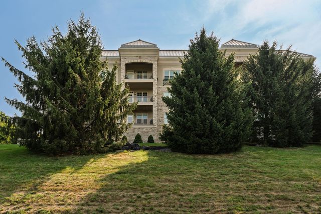 5735 Newbank Circle, 203, Dublin, OH 43017