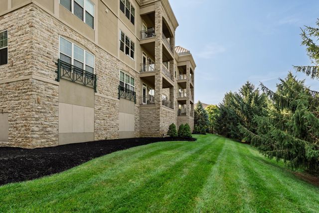 5735 Newbank Circle, 203, Dublin, OH 43017