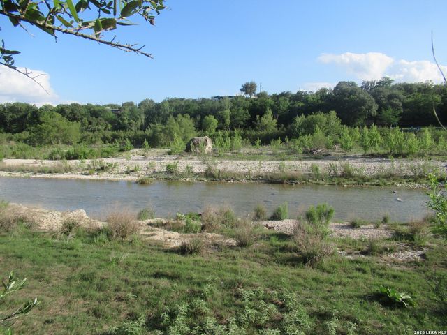 2045 Rio Ranchero, Pipe Creek, TX 78063