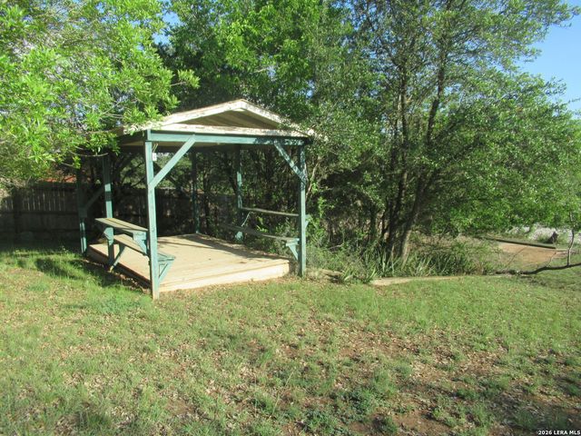 2045 Rio Ranchero, Pipe Creek, TX 78063