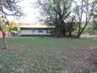 2045 Rio Ranchero, Pipe Creek, TX 78063