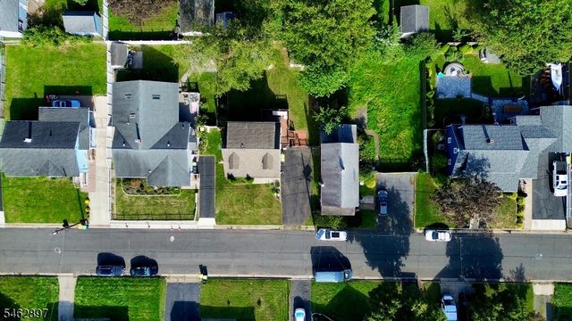 129 S 20Th Ave, Manville Boro, NJ 08835