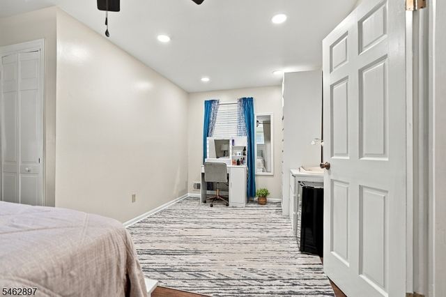 129 S 20Th Ave, Manville Boro, NJ 08835