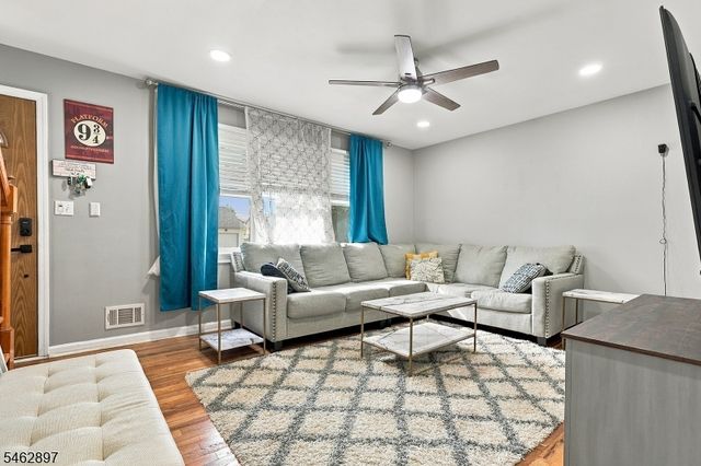 129 S 20Th Ave, Manville Boro, NJ 08835