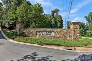 35 Mountain Parkway, Mill Spring, NC 28756