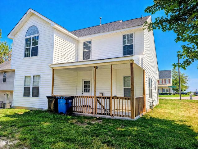 7028 Barlows Knoll Street, Raleigh, NC 27610