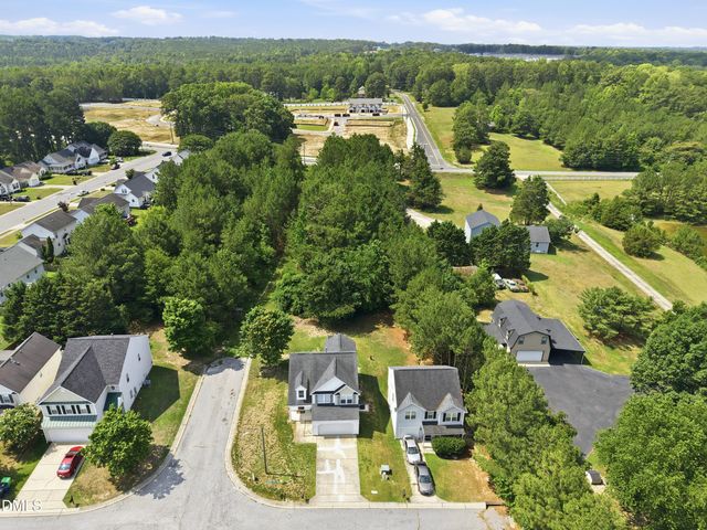7028 Barlows Knoll Street, Raleigh, NC 27610