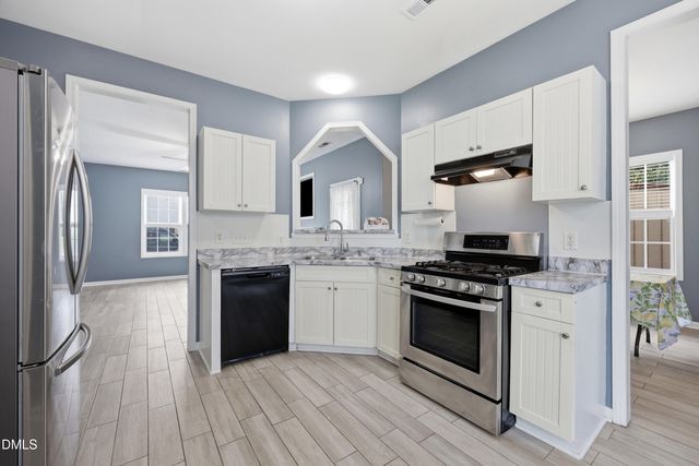 7028 Barlows Knoll Street, Raleigh, NC 27610