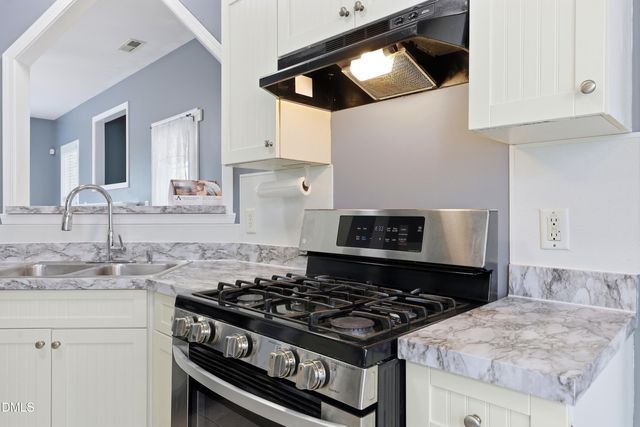 7028 Barlows Knoll Street, Raleigh, NC 27610