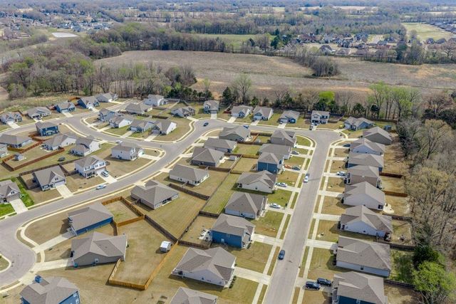 160 DRIFTWOOD LOOP, Oakland, TN 38060