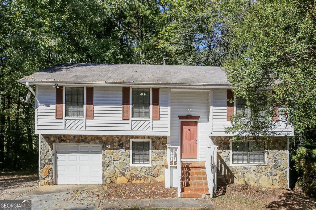 1352 Buttercup Court, Lawrenceville, GA 30044