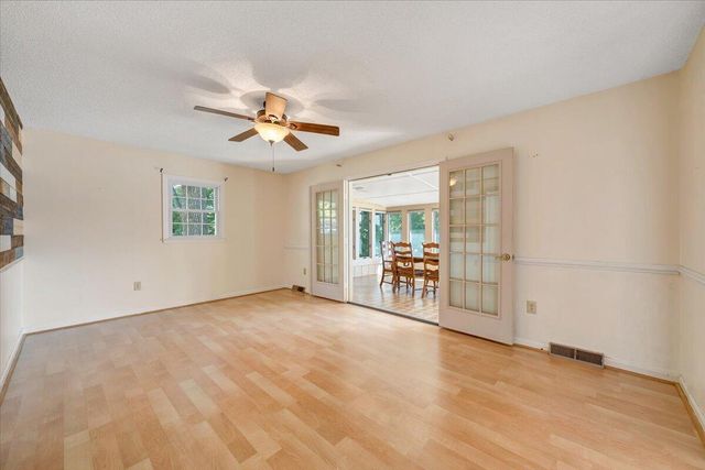 216 Pine Knob CIR, Moneta, VA 24121