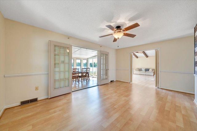 216 Pine Knob CIR, Moneta, VA 24121