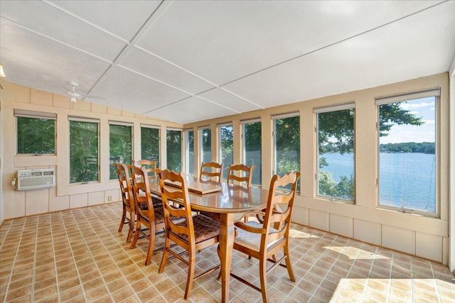216 Pine Knob CIR, Moneta, VA 24121