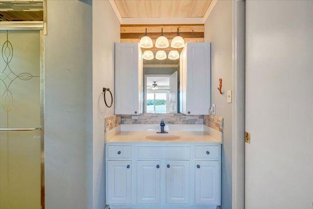 216 Pine Knob CIR, Moneta, VA 24121