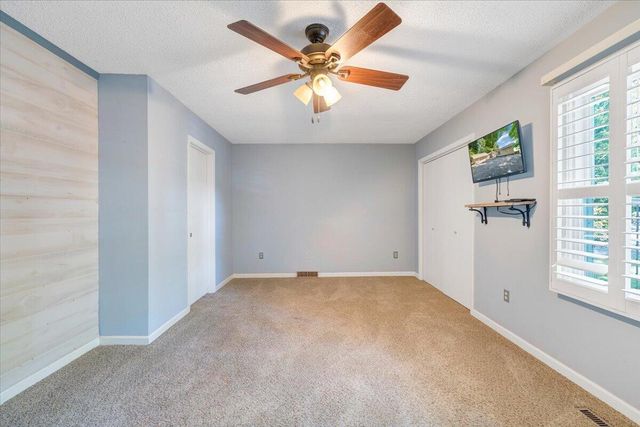 216 Pine Knob CIR, Moneta, VA 24121