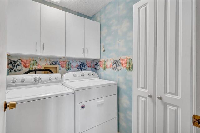 216 Pine Knob CIR, Moneta, VA 24121