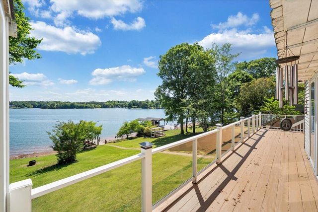216 Pine Knob CIR, Moneta, VA 24121